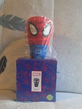 Marvel Spider-Man Silicone Cup in Red and Blue